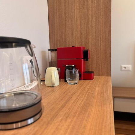Izi Boutique Apartment Tirana Bagian luar foto