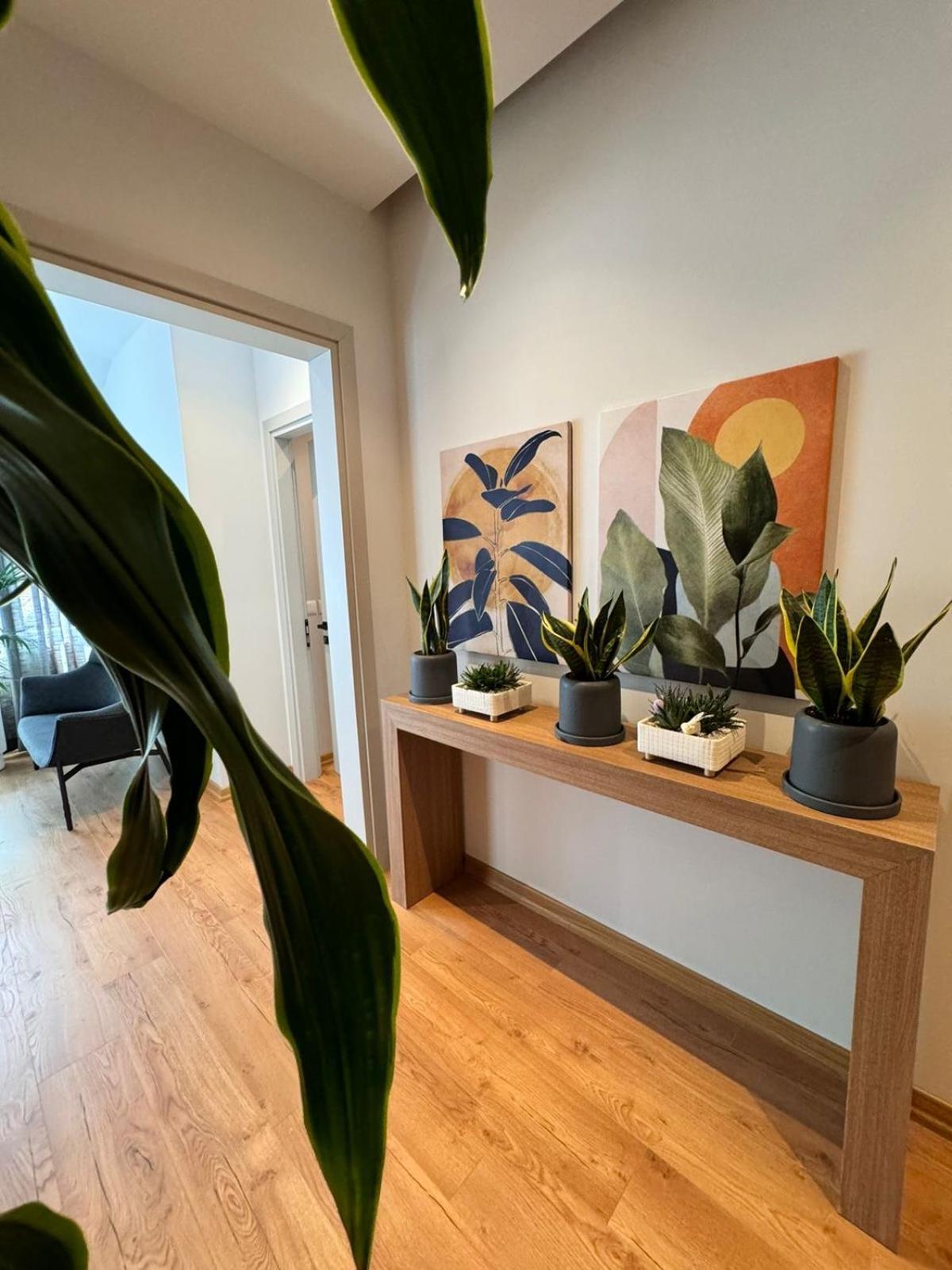 Izi Boutique Apartment Tirana Bagian luar foto